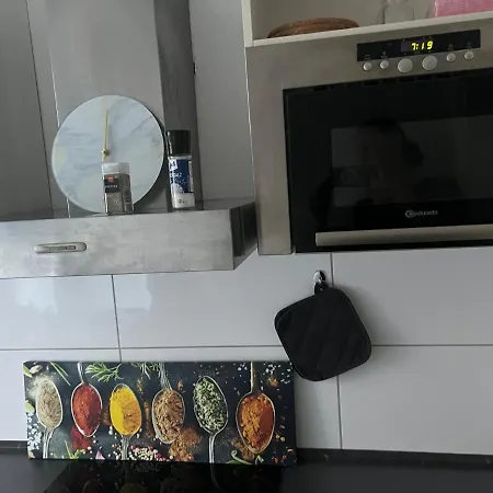 Apartment Wonderful Flat With Balcony And Garden Dusseldorf